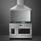 Estufa Profesional Piso 48" (120 cm) Marca: Smeg Modelo: CPF48UGMX Color: Acero Inoxidable